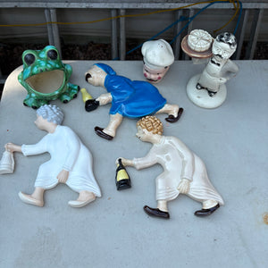 Vintage Grouping (Chalkware Wall Hangings and More) - R451