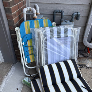 3 Folding Outdoor Chairs and 2 Outdoor Cushions - M374