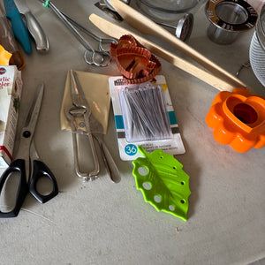 Kitchen Grouping (Strainers, White Bowl and More) - M365