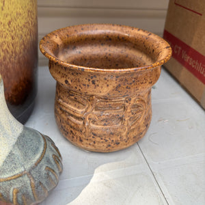 Vintage Pottery Grouping - R419
