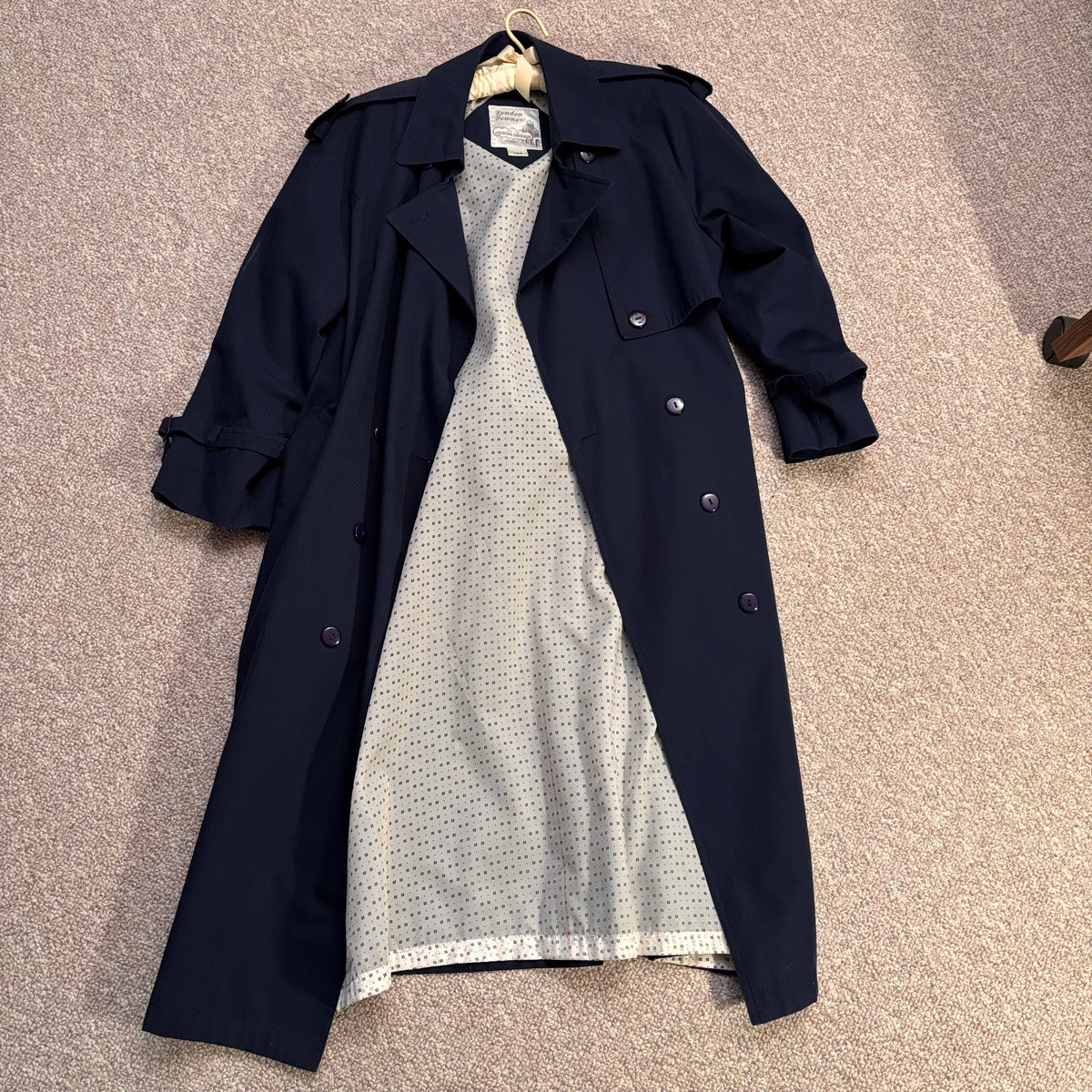 K401 3 Vintage Ladies Coats