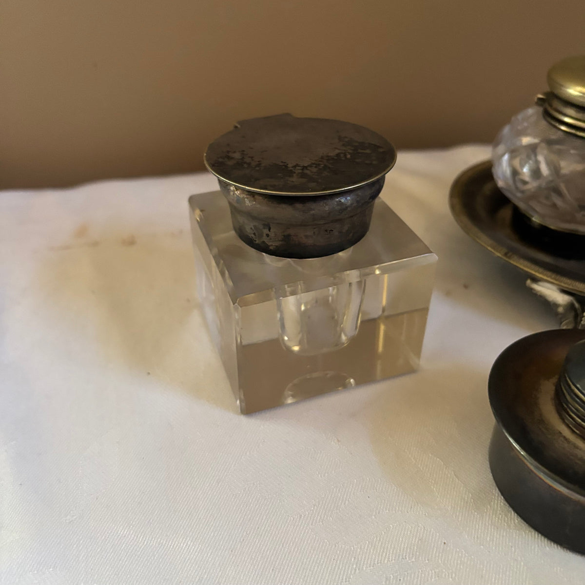E151 Vintage silver plated grouping (pen ink wells and more)