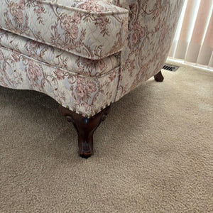 Vintage Sofa with Solid Wood Frame and Tufted Fabric Back - M300