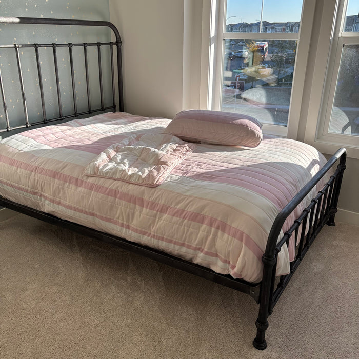 Pink Stripes Linen Grouping (King Comforter, King Duvet, flat sheet, 2 Pillow Cases and 1 Pillow) - G390