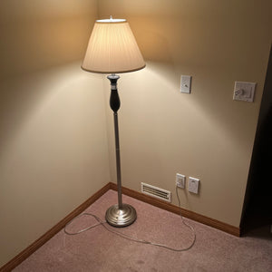B512 5ft tall floor lamp