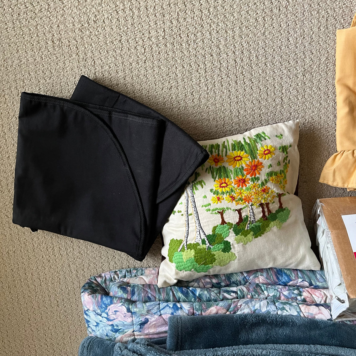 B334 Linen closet contents