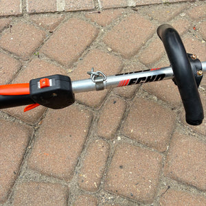 Gas Powered Echo Weed Trimmer - O109
