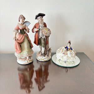 PORCELAIN FIGURINES GROUPING (SOME BREAKAGE OF PORCELAIN LACE) - P286