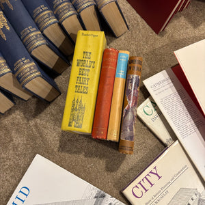 BOOKS GROUPING (THE CHILDREN'S ENCYCLOPEDIA AND MORE) - P220