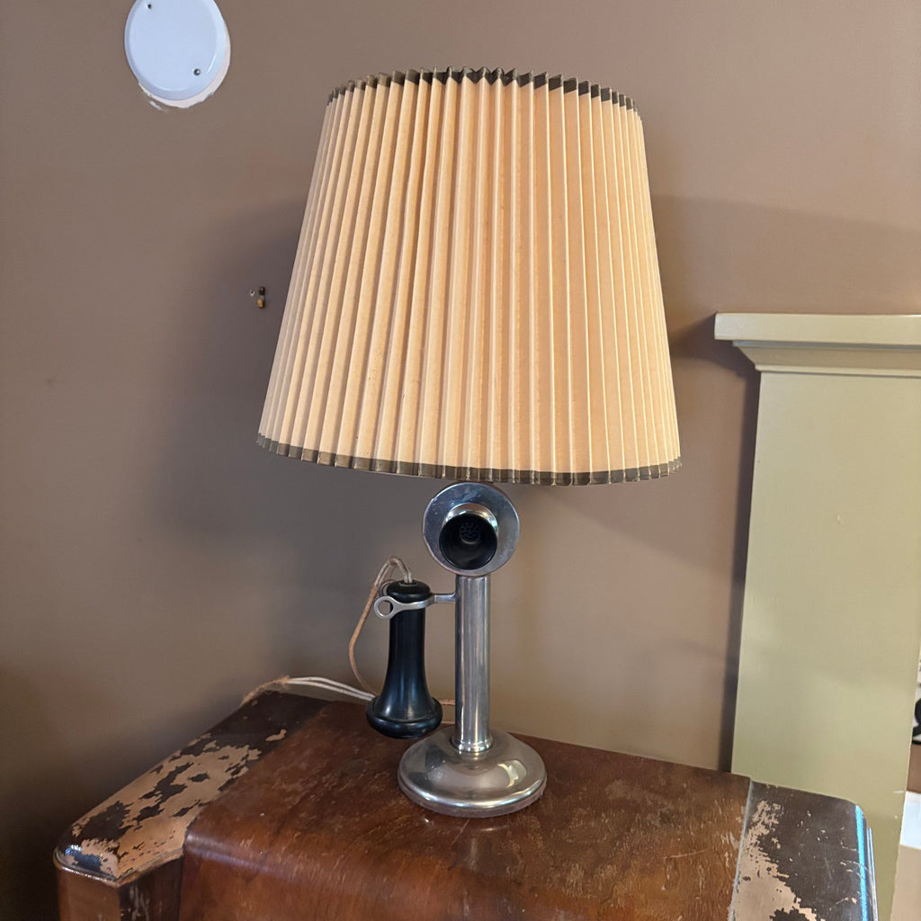 E114 Antique phone table lamp (untested)