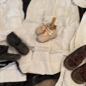 ANTIQUE CHILDREN'S CLOTHING GROUPING - P318