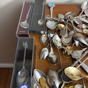 VINTAGE SILVER PLATED COLLECTOR SPOONS - P345