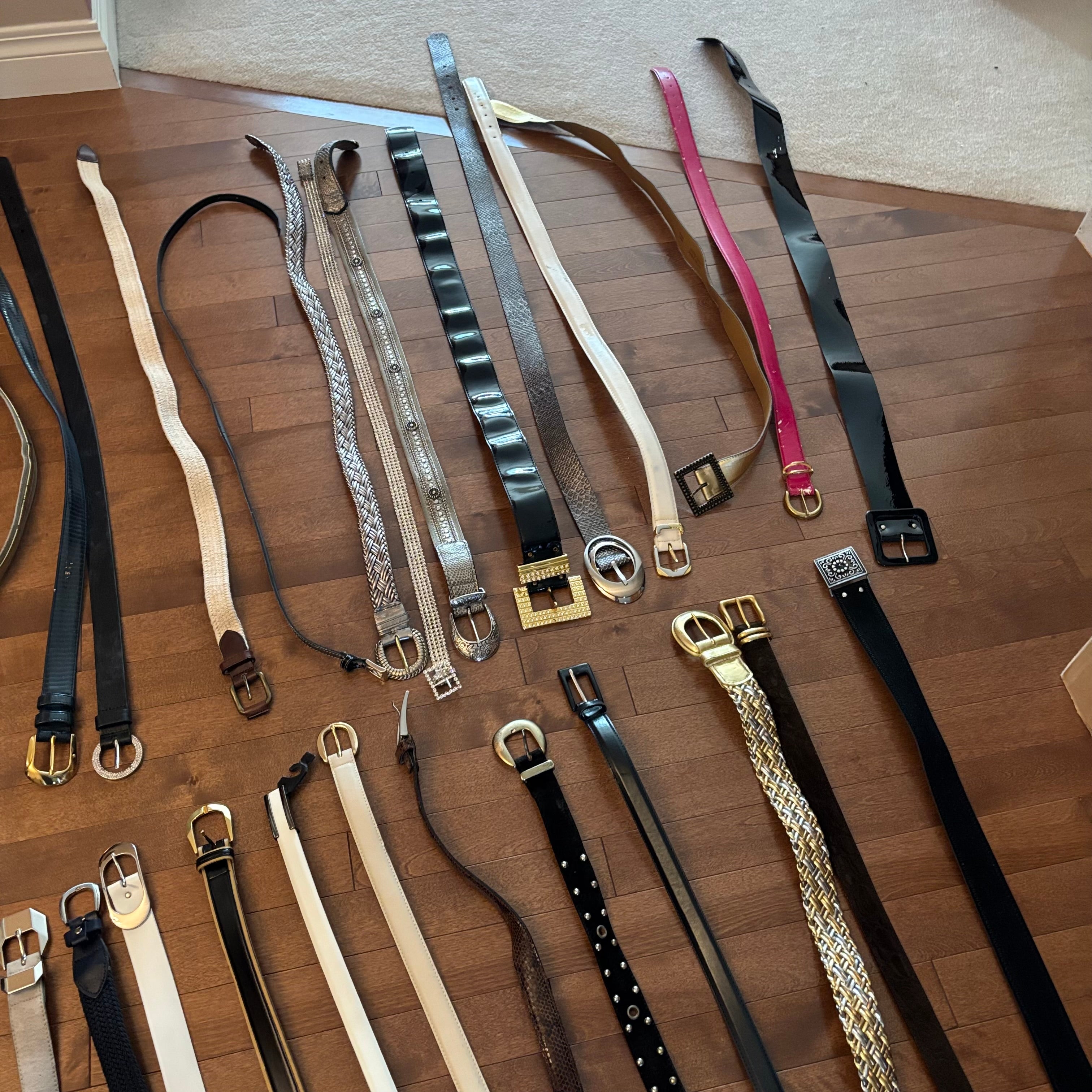 E893 Ladies belts grouping (small/medium)