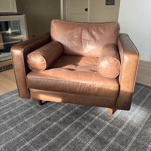 Sven 42" Tufted Leather Lounge Chair in Taos Brown (Retail Value $1,600) - L305