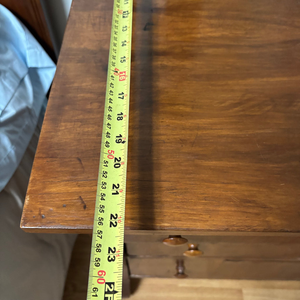 F180 Solid wood antique 4 Drawer dresser with mirror (some dings/separation along edges of drawer)