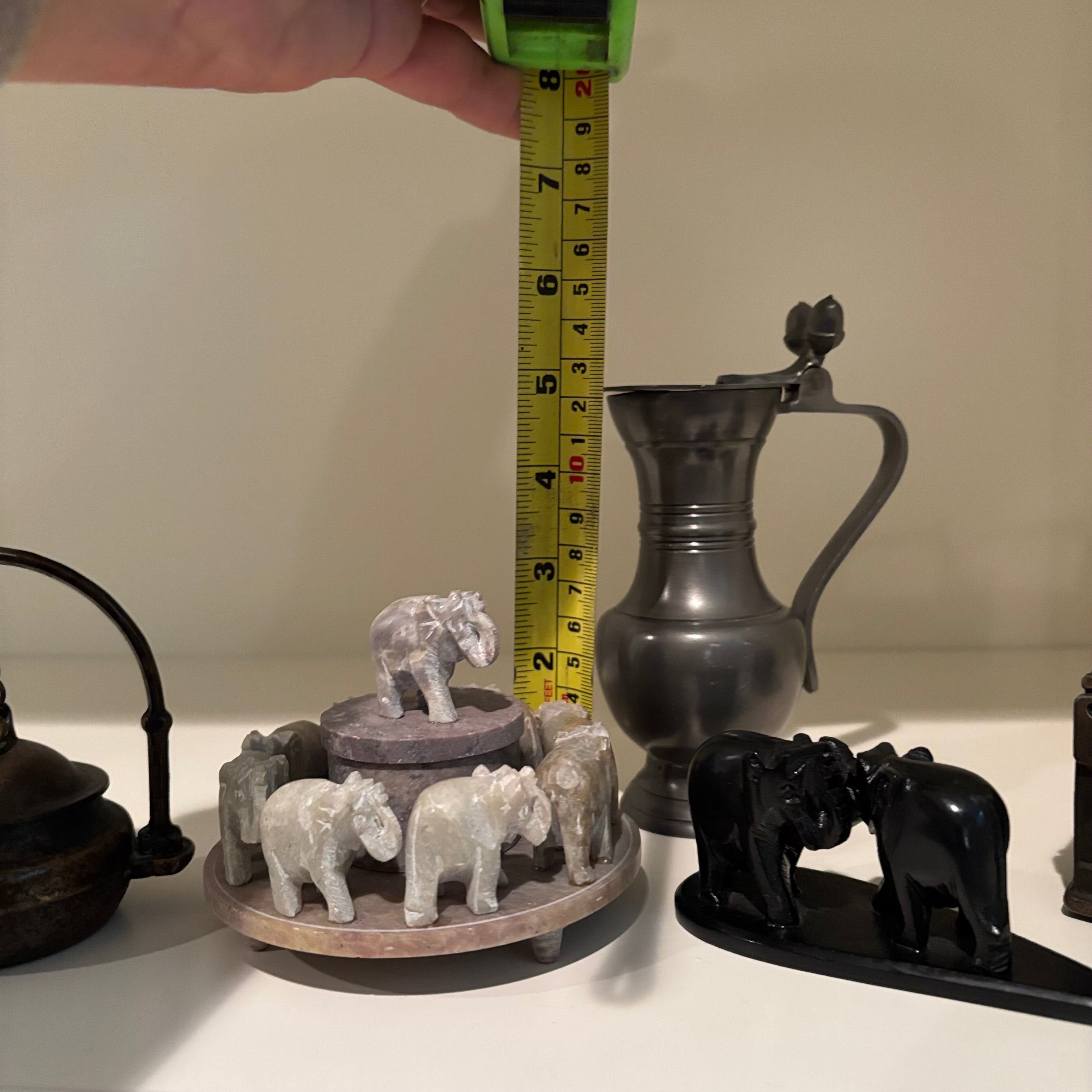E866 Home decor grouping (mini brass and more)