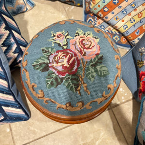 VINTAGE THROW PILLOWS AND MORE GROUPING - P141