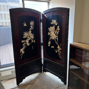 ANTIQUE ASIAN ROOM DIVIDER SCREEN WITH IN LAID MOTHER OF PEARL (AS IS) - P236