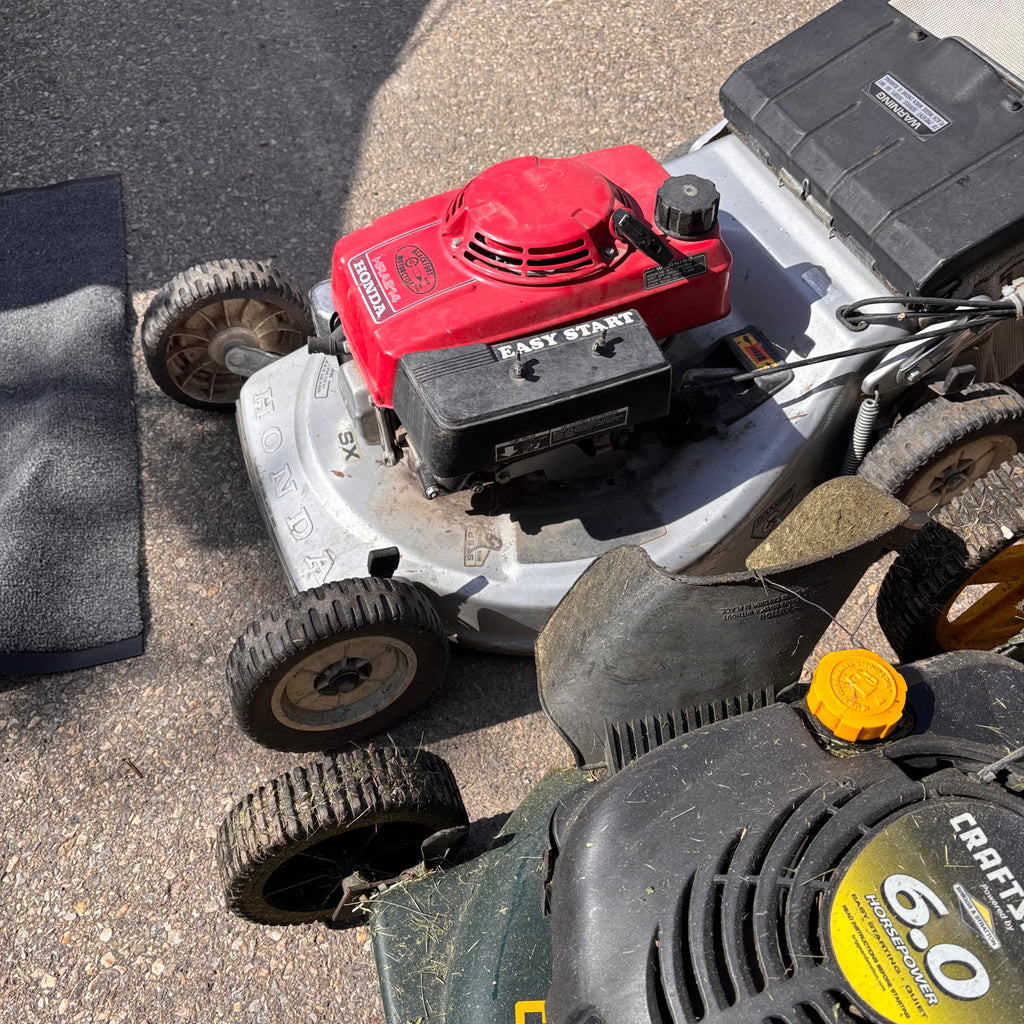 F433 2 As is Lawn mowers (do not start)