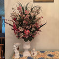 F202 Floral arrangement in Chalkware urn with 2 cherub statue
