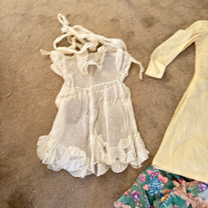 VINTAGE AND ANTIQUE CLOTHING GROUPING - P206