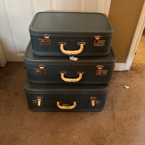 Set of 3 Vintage Suitcases - R360