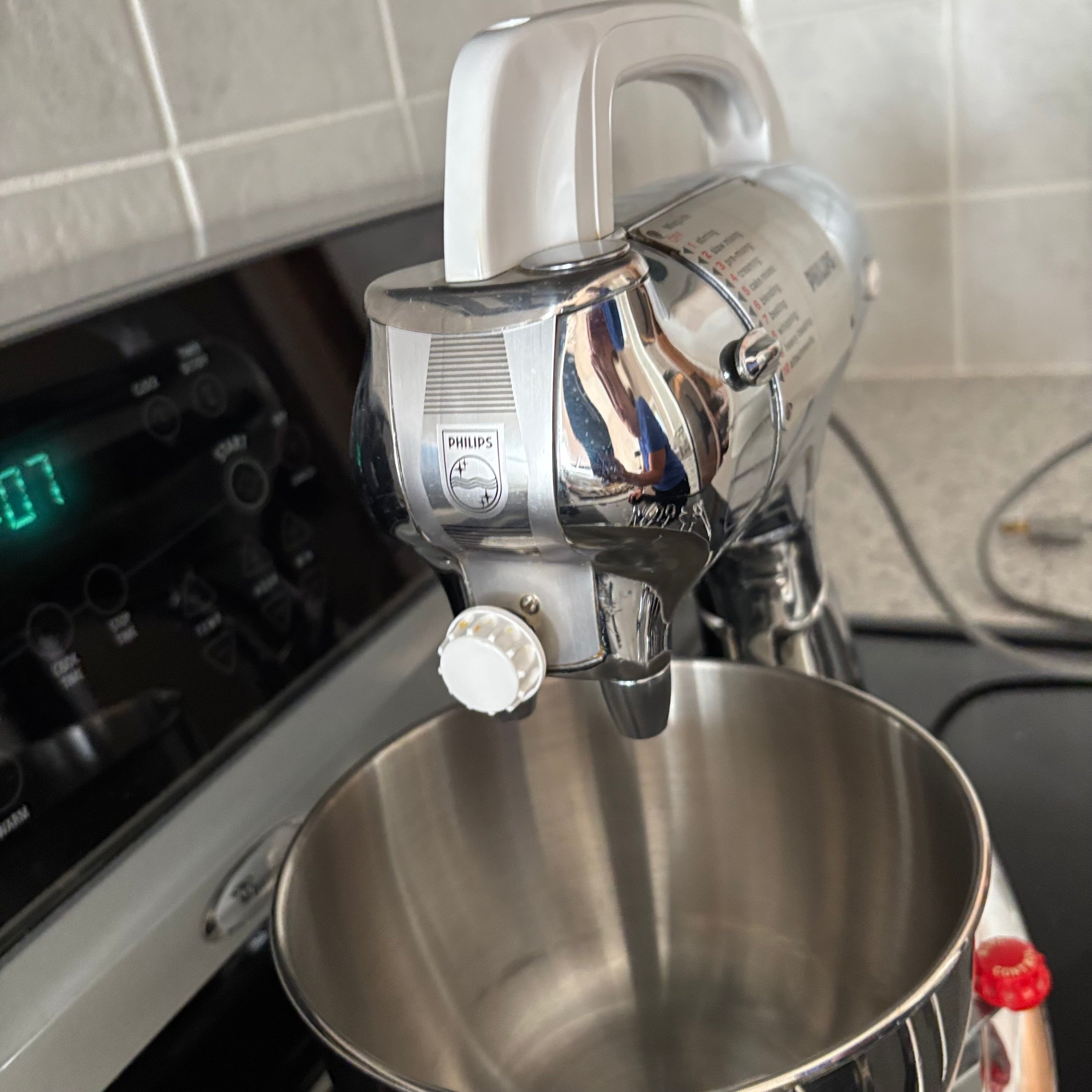 E889 Vintage Philips Cast Iron Stand Mixer