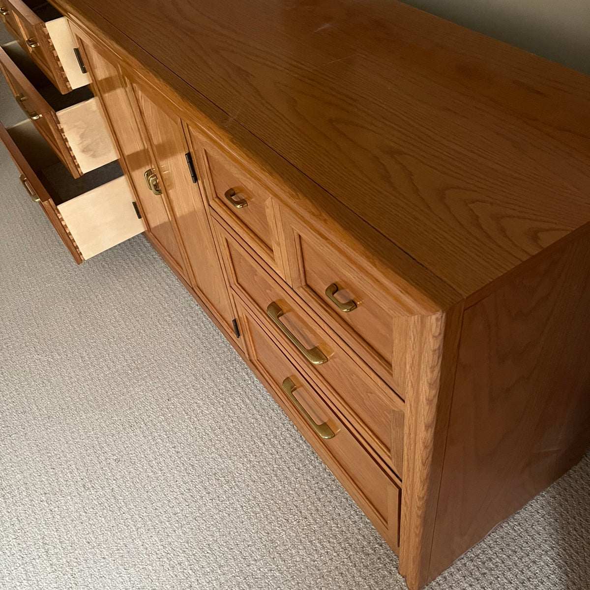 B338 Vintage Solid wood 9 drawer dresser (31” x 70” x 18”)
