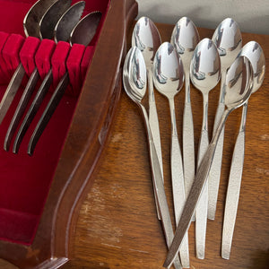 VINTAGE SILVER PLATED COMMUNITY FLATWARE WITH FLATWARE CASE AND MORE - P346