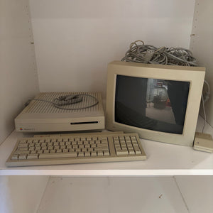 1991 Mac Computer (powers up) -  O243