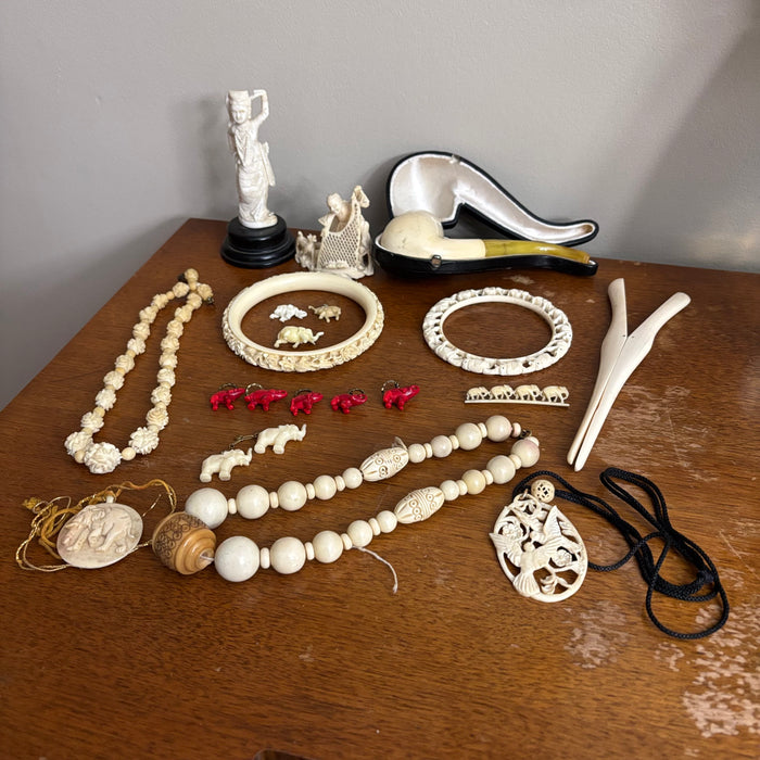 VINTAGE BONE/RESIN GROUPING (BRACELETS, PIPE AND MORE) - P344