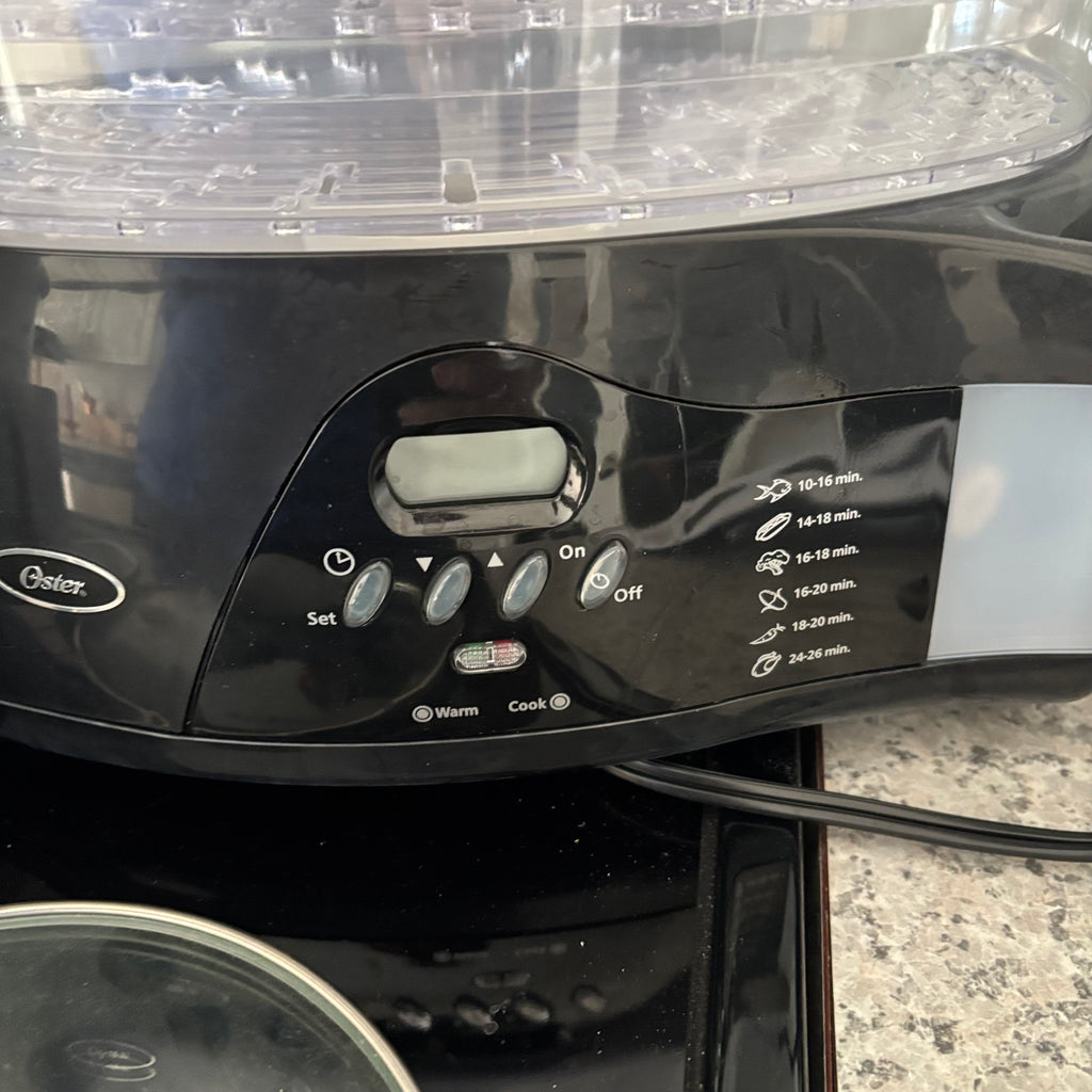 E882 Kitchen grouping (George foreman grill and more)