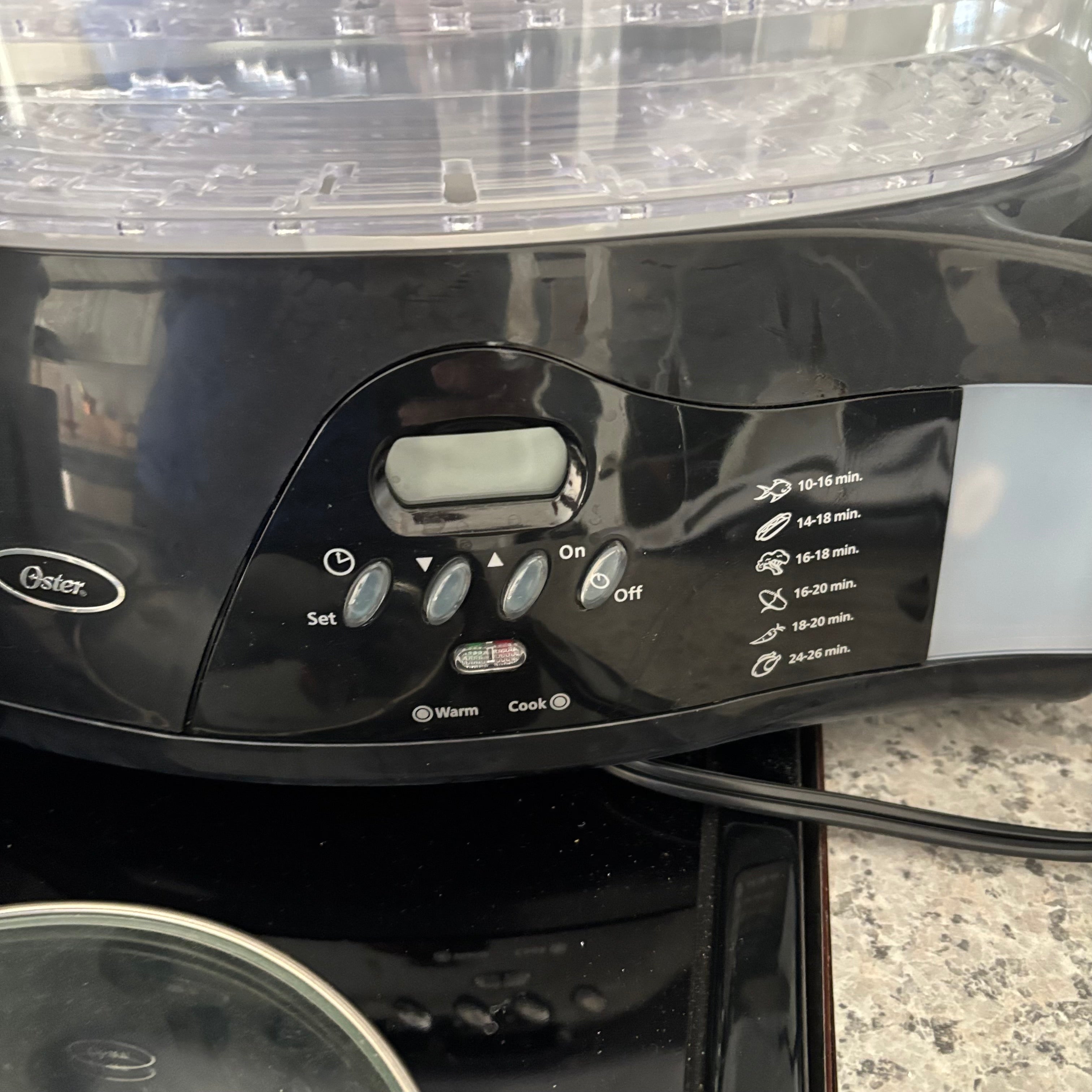 E882 Kitchen grouping (George foreman grill and more)