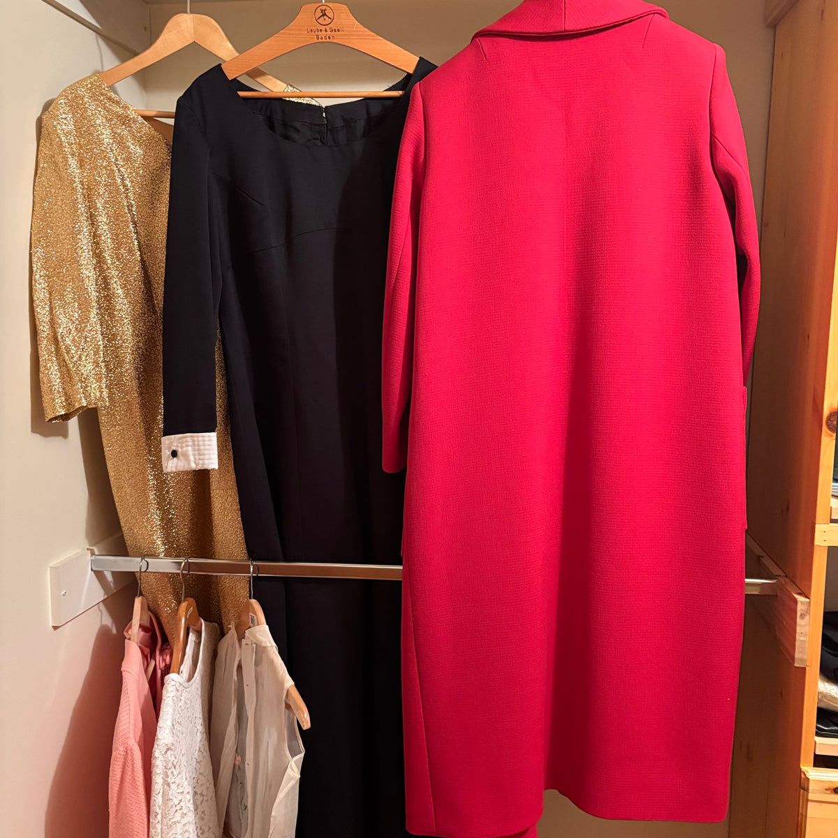 F403 Vintage Clothing grouping (approximately size large/xlarge)