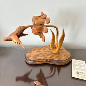 COLLECTIBLES GROUPING (CARVED WOODEN HUMMINGBIRD AND MORE) - P287