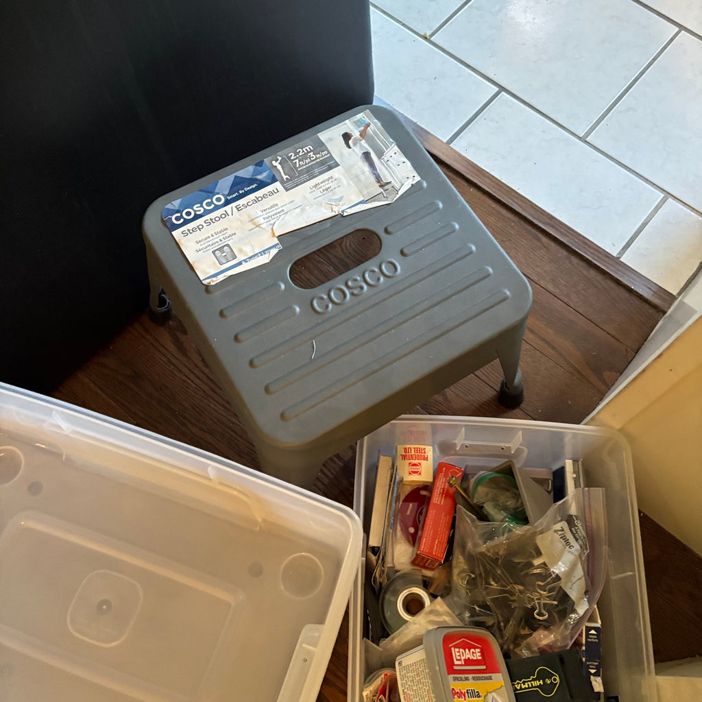 W822 Home Grouping (folding card table and more)