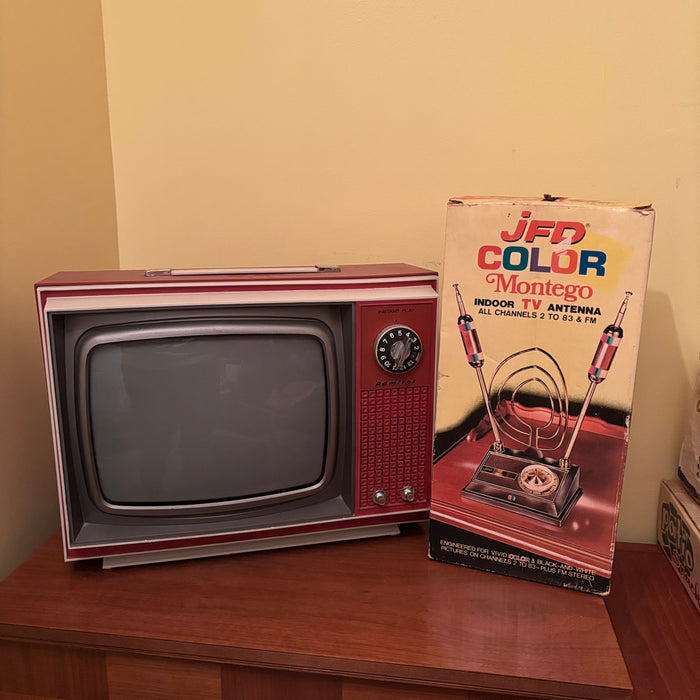 Red Vintage TV and Rabbit Ears (not working) - R311
