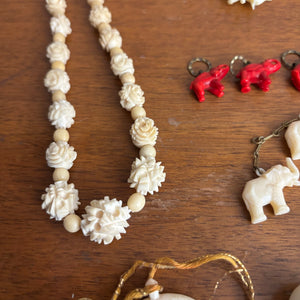 VINTAGE BONE/RESIN GROUPING (BRACELETS, PIPE AND MORE) - P344