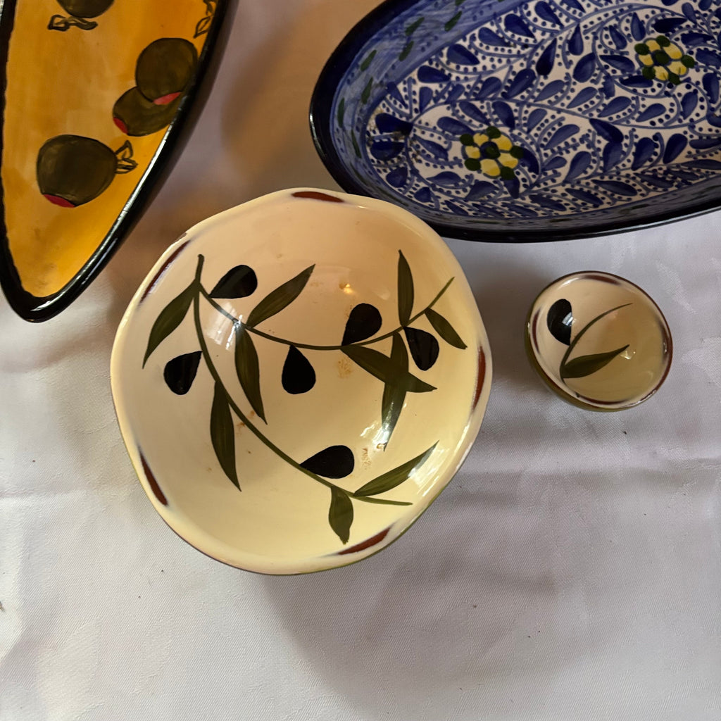 E135 Stoneware servers and more grouping