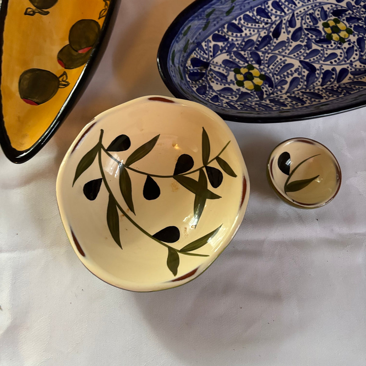 E135 Stoneware servers and more grouping