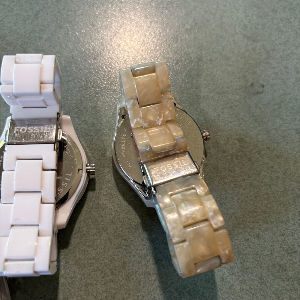 D100 Fossil Watches Grouping (plastic bands)