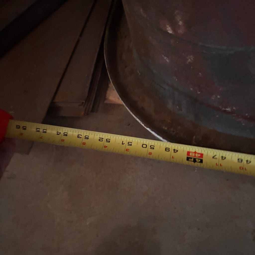 F424 Cast iron bath tub (as is, where is)
