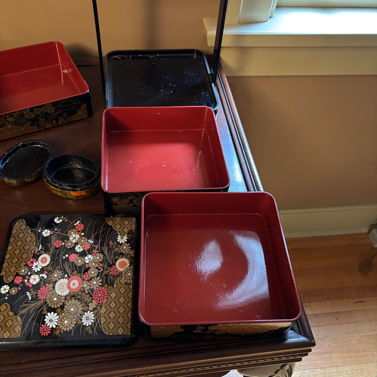 E120 Vintage Asian trinket boxes