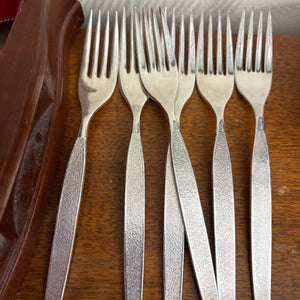 VINTAGE SILVER PLATED COMMUNITY FLATWARE WITH FLATWARE CASE AND MORE - P346