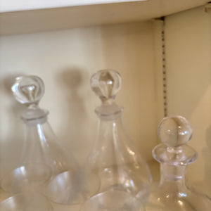 VINTAGE GLASSWARE GROUPING (ETCHED PUMCH BOWL AND MORE) - P285