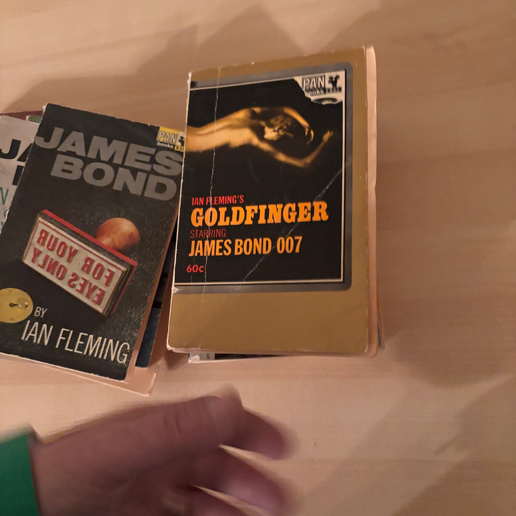 X229 James Bond Paperback collection