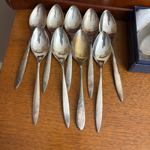 VINTAGE SILVER PLATED COMMUNITY FLATWARE WITH FLATWARE CASE AND MORE - P346