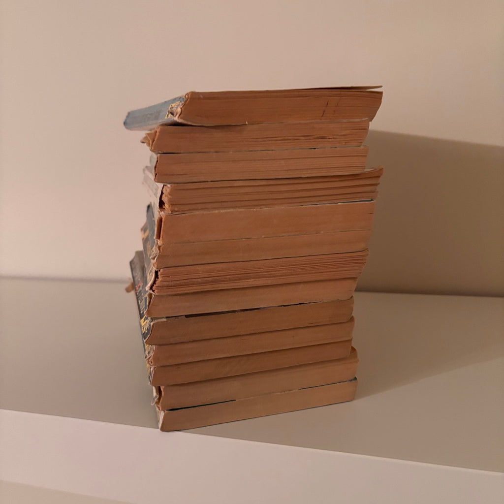 X229 James Bond Paperback collection