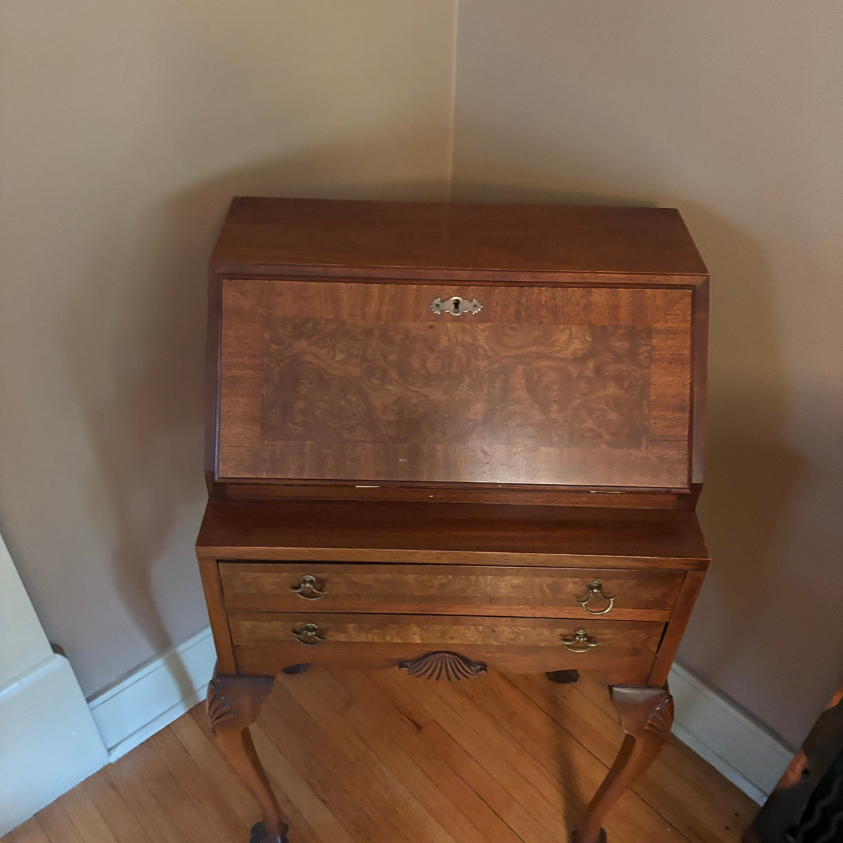 E115 Antique solid wood secretary desk (36" x 20" x 13")