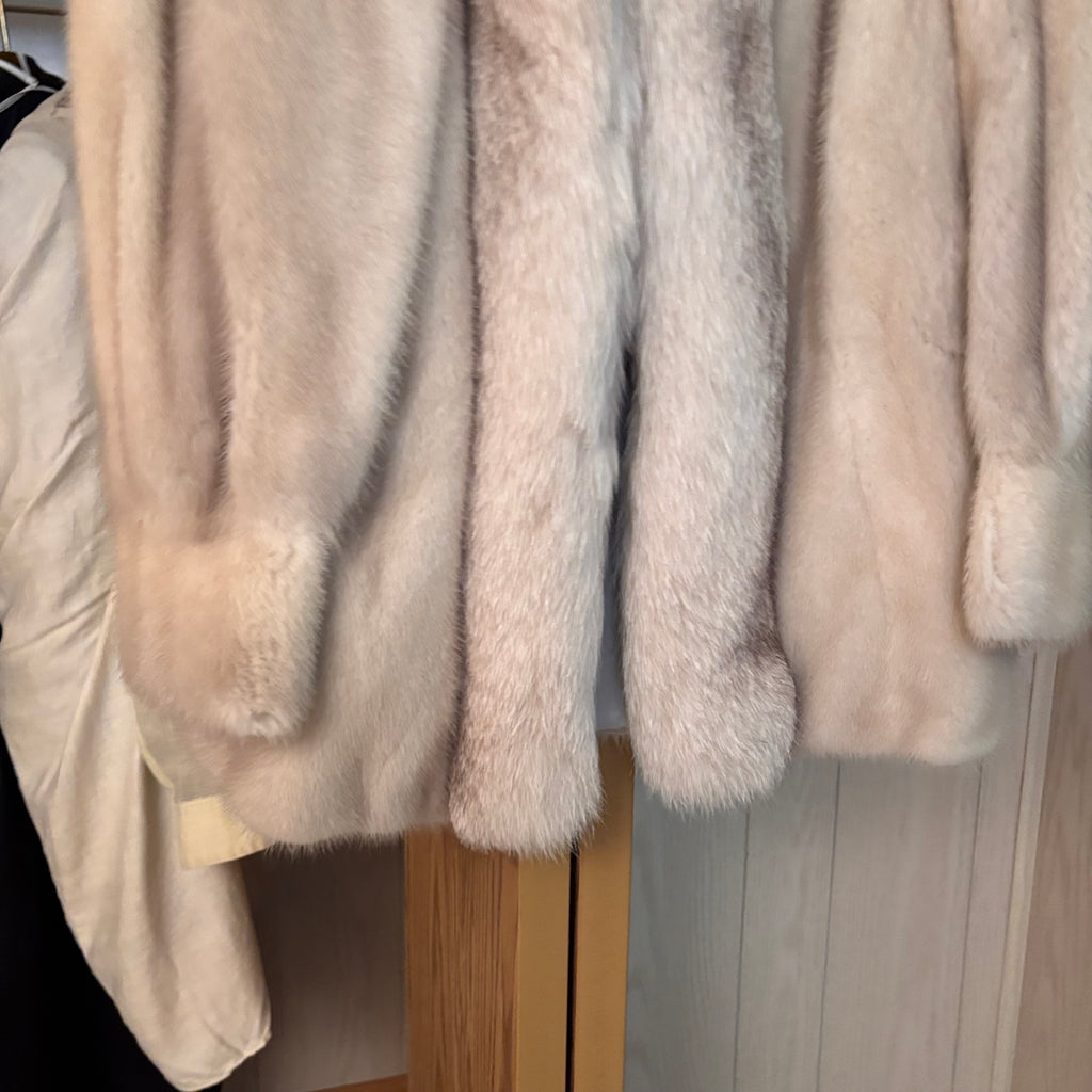 K402 2 vintage fur coats and vintage fur shawl